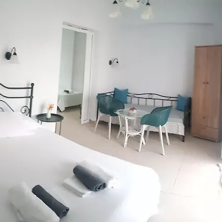 Villa Camellia Vrasná Buitenkant foto