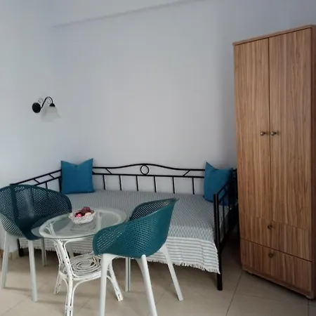 Villa Camellia Vrasná Buitenkant foto