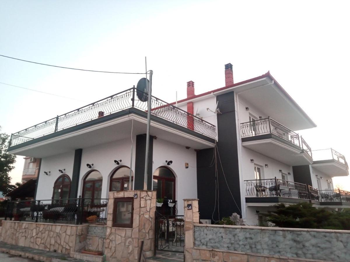 Villa Camellia Apartment Vrasna